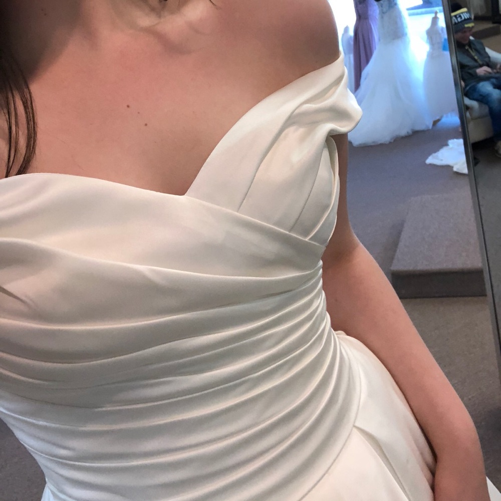 Wedding dress with pockets - Picture 7 of 8